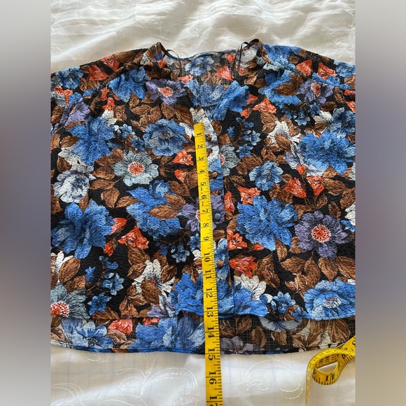 Zara Women’s Medium Multi-Color Medium Bishop Sleeve Top - Picture 9 of 13